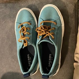 Sperry Topsiders